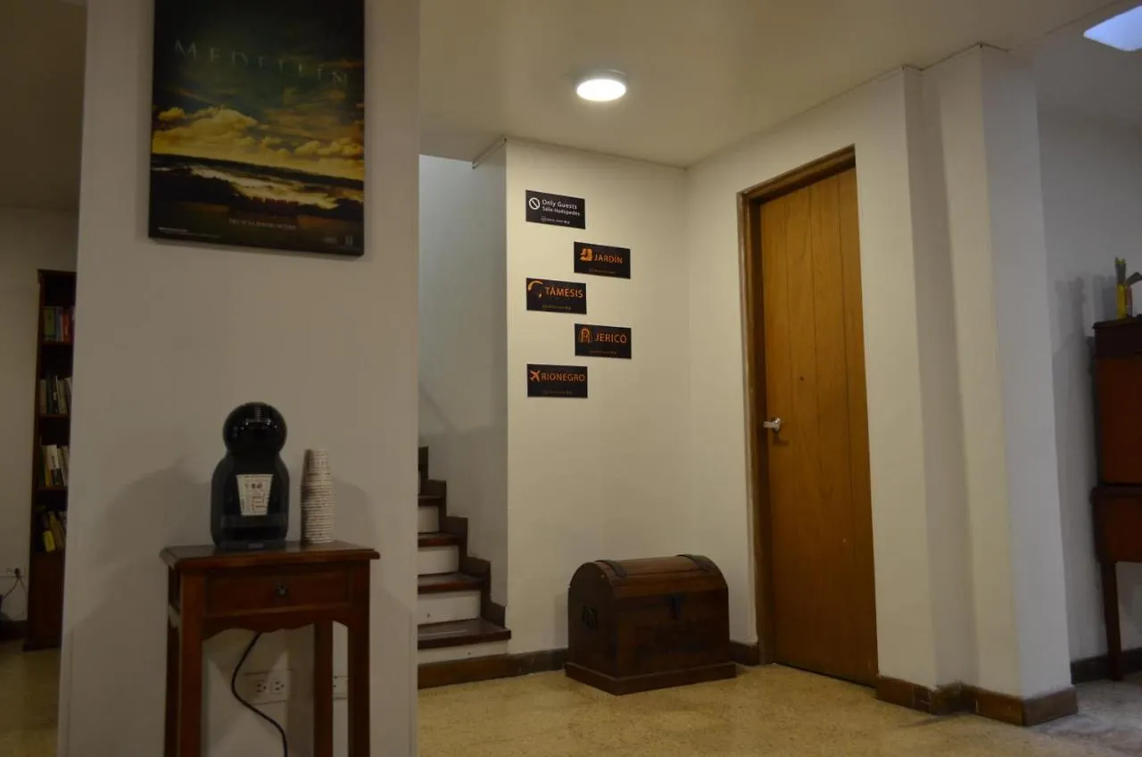 Brick Hostel Medellin Guest house